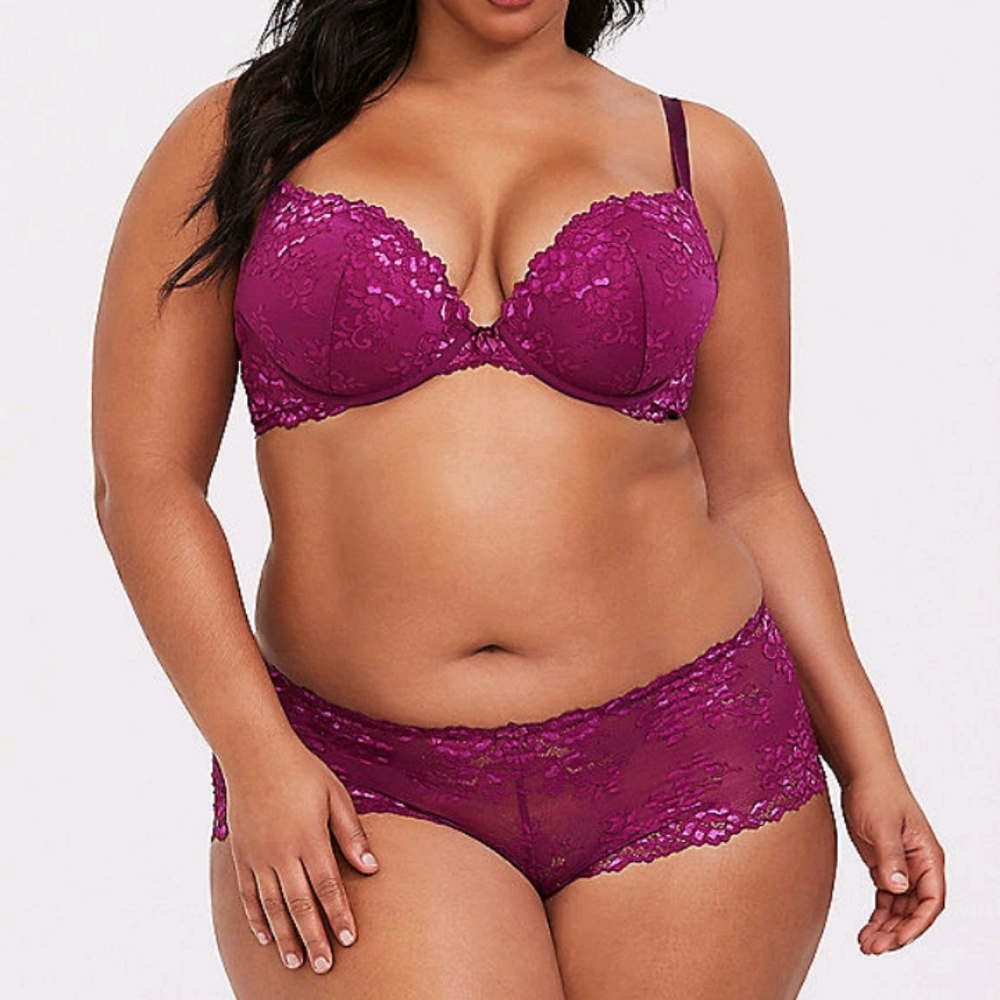 Lace push-up Plunge bra 38DD